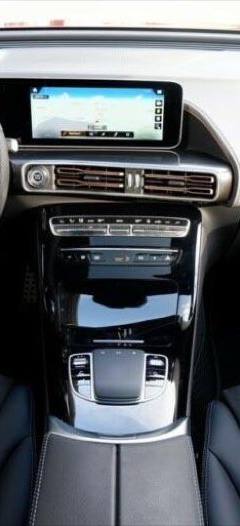 Mercedes-Benz EQC 400 4matic — 5