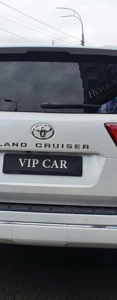 Toyota Land Cruiser 300 Premium 70th — 5