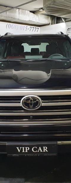 Toyota Land Cruiser 300 Premium 70th — 2