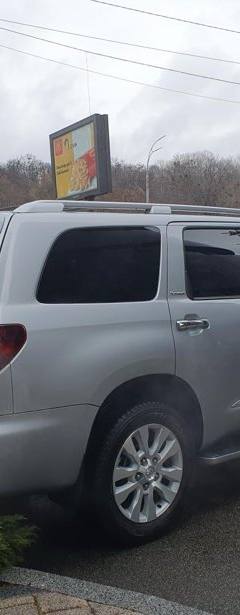 Toyota Sequoia Platinum — 4