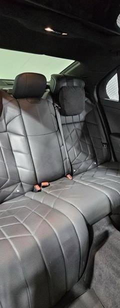 BMW 7-Series 750e xDrive — 6