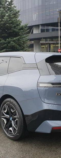 BMW iX M60 — 5