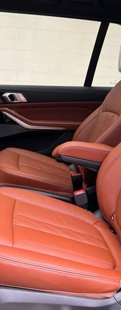BMW X7 M60i Alpina XB7 — 7