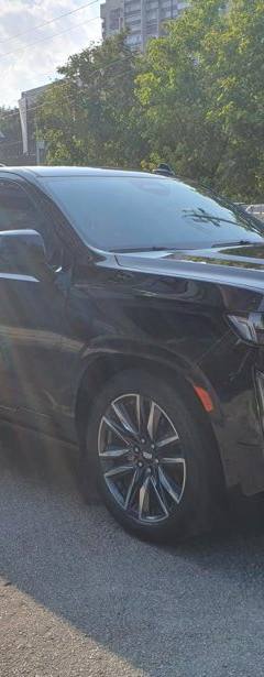 Cadillac Escalade ESV — 3