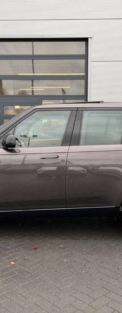 Land-Rover Range-Rover — 2