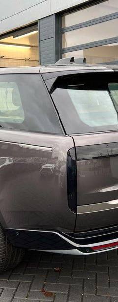 Land-Rover Range-Rover — 3