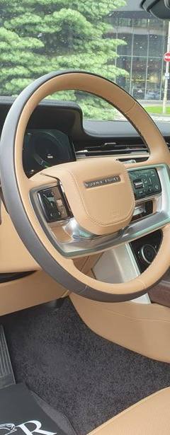 Land-Rover Range-Rover HSE — 6