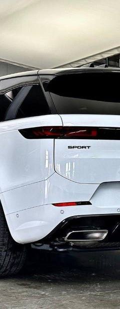 Land-Rover Range-Rover Sport — 4