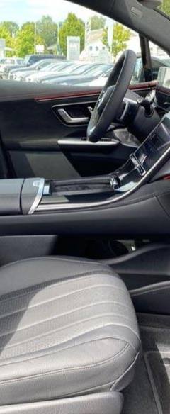 Mercedes-Benz EQE 350 4MATIC SUV — 4