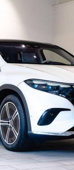 Mercedes-Benz EQS 450+ SUV — 2