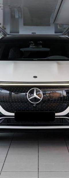 Mercedes-Benz EQS 580 SUV 4MATIC — 3