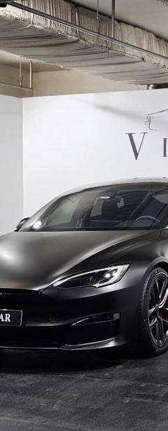 Tesla Model S Plaid — 4