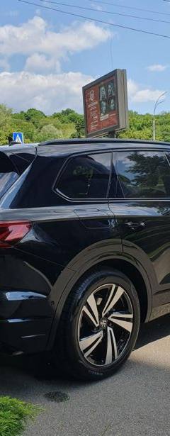 Volkswagen Touareg R-Line — 4