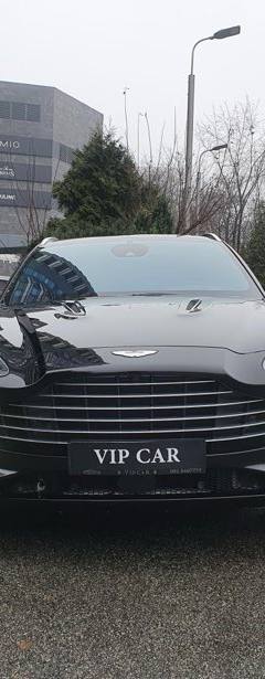 Aston-Martin DBX — 2