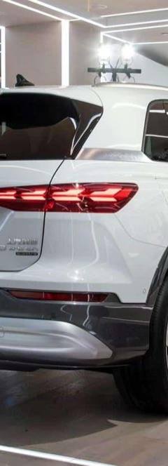 Audi Q5 40 e-tron — 3