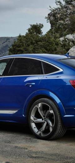 Audi SQ8 Sportback e-tron quattro — 7