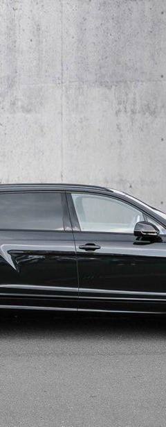 Bentley Bentayga EWB Azure First Edition — 3