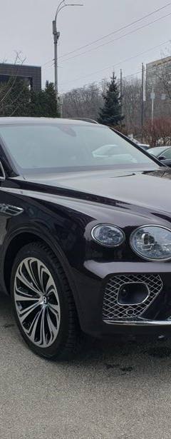 Bentley Bentayga First Edition — 3