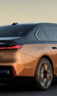 BMW i7 M70 xDrive — 2