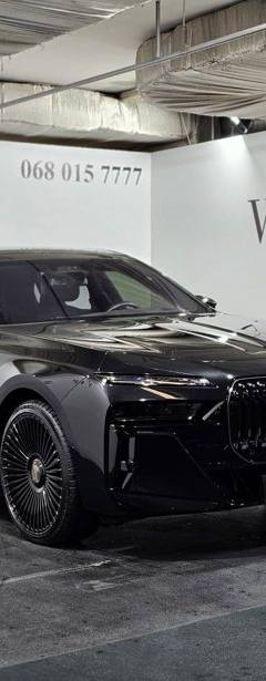 BMW i7 M70 xDrive — 2