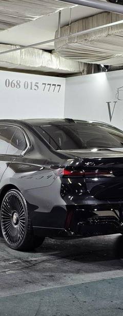 BMW i7 M70 xDrive — 5