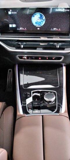 BMW X5 xDrive30d — 7