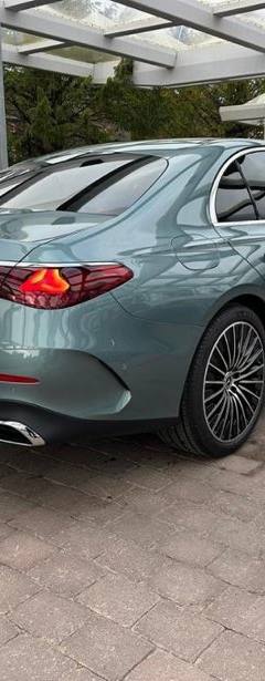 Mercedes-Benz E 220D 4MATIC — 3