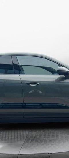 Porsche Macan 4 — 5