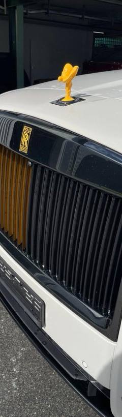 Rolls-Royce Cullinan Black Badge Mansory — 3
