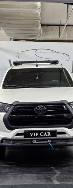 Toyota Hilux — 3