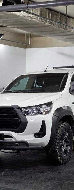 Toyota Hilux — 4