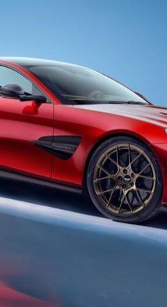 Aston-Martin Vanquish — 3