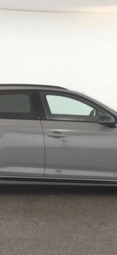 Audi RS4 Avant — 4
