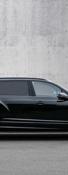 Bentley Bentayga EWB Mulliner — 3