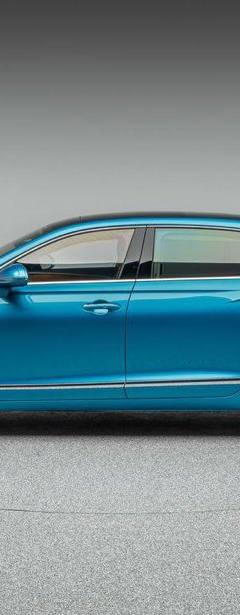 Bentley Flying Spur Azure Hybrid — 3
