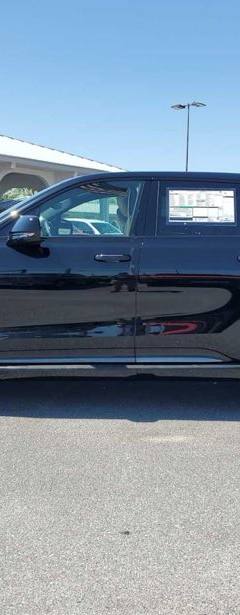 Cadillac Escalade IQ Premium Sport 2 AWD — 3
