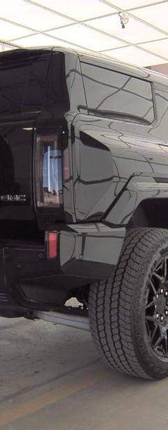 GMC Hummer EV SUV — 2