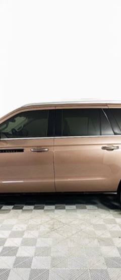 Lincoln Navigator L Black Label 4WD — 2