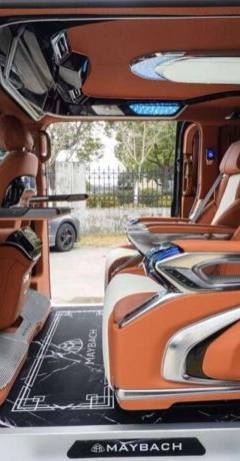 Mercedes-Benz V — 7