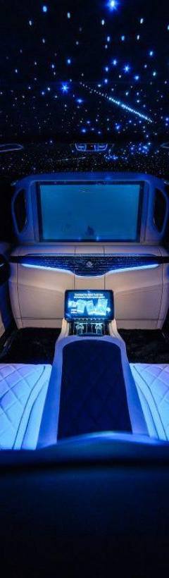Mercedes-Benz V 300D Extralong 4matic VIP SEATS — 4