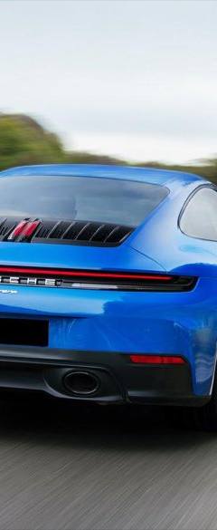 Porsche 911 Carrera — 2