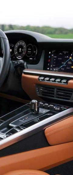 Porsche 911 Carrera — 3