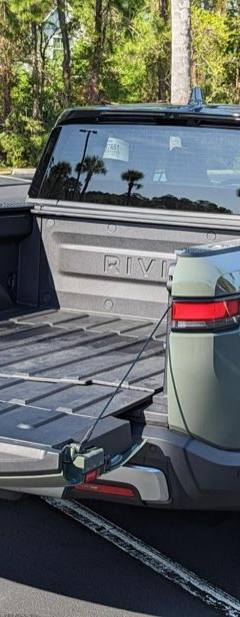 Rivian R1T Launch Edition — 6