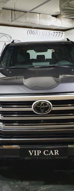 Toyota Land Cruiser 300 Premium 70th — 2