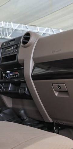 Toyota Land Cruiser 78 — 6