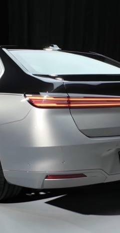 BMW 7-Series — 3