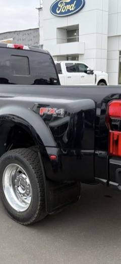 Ford F-450 Superduty Pickup Crew Cab — 4