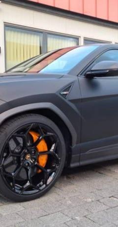 Lamborghini Urus Performante — 2