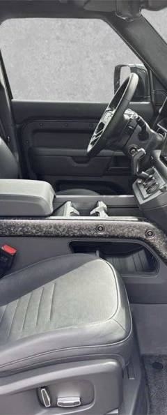 Land-Rover Defender Octa — 6