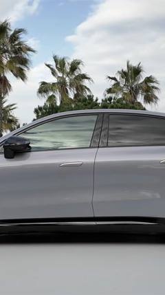 Mercedes-Benz C 400 4MATIC Electric — 4